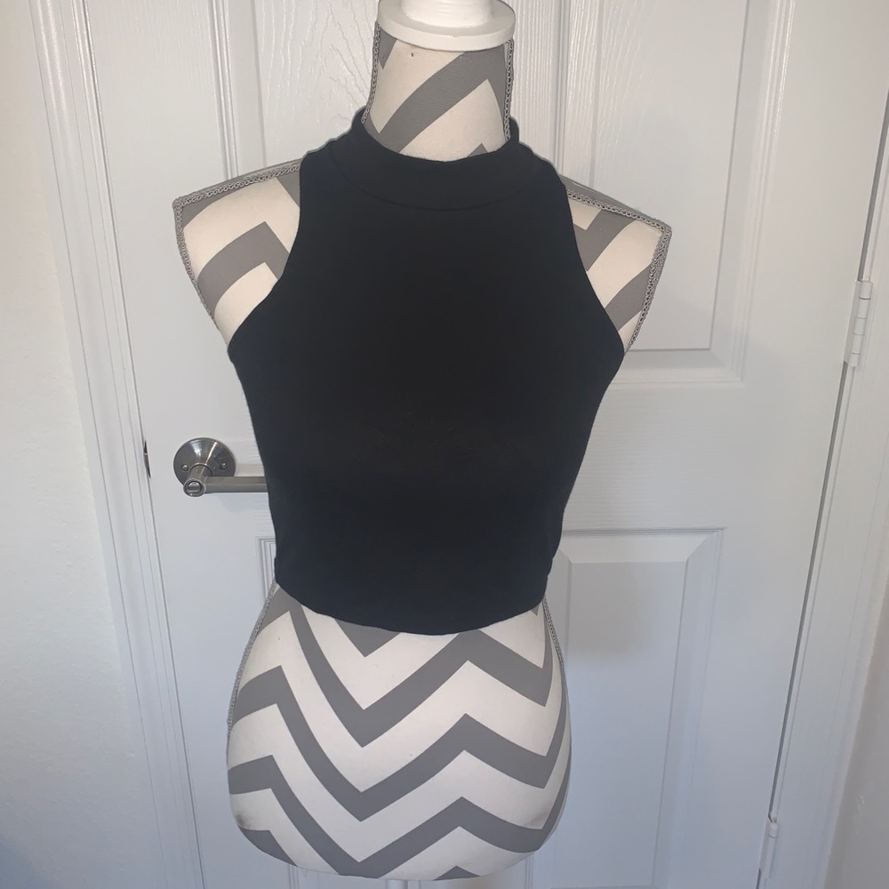 LF Black Emma & Sam basic high neck crop